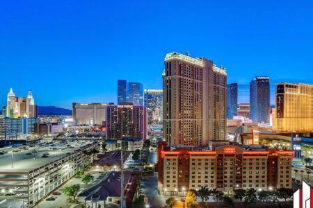Mgm Signature-15-717 F1 Track & Strip View Balcony Las Vegas Esterno foto