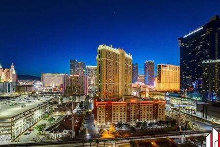 Mgm Signature-15-717 F1 Track & Strip View Balcony Las Vegas Esterno foto