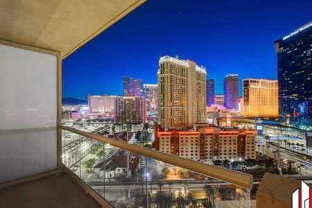 Mgm Signature-15-717 F1 Track & Strip View Balcony Las Vegas Esterno foto