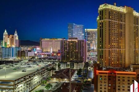 Mgm Signature-15-717 F1 Track & Strip View Balcony Las Vegas Esterno foto