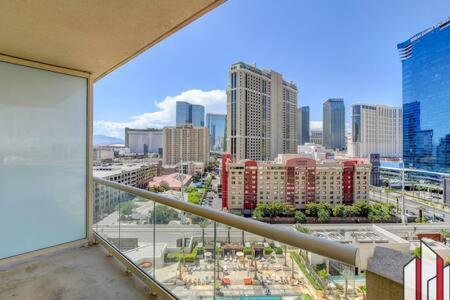 Mgm Signature-15-717 F1 Track & Strip View Balcony Las Vegas Esterno foto